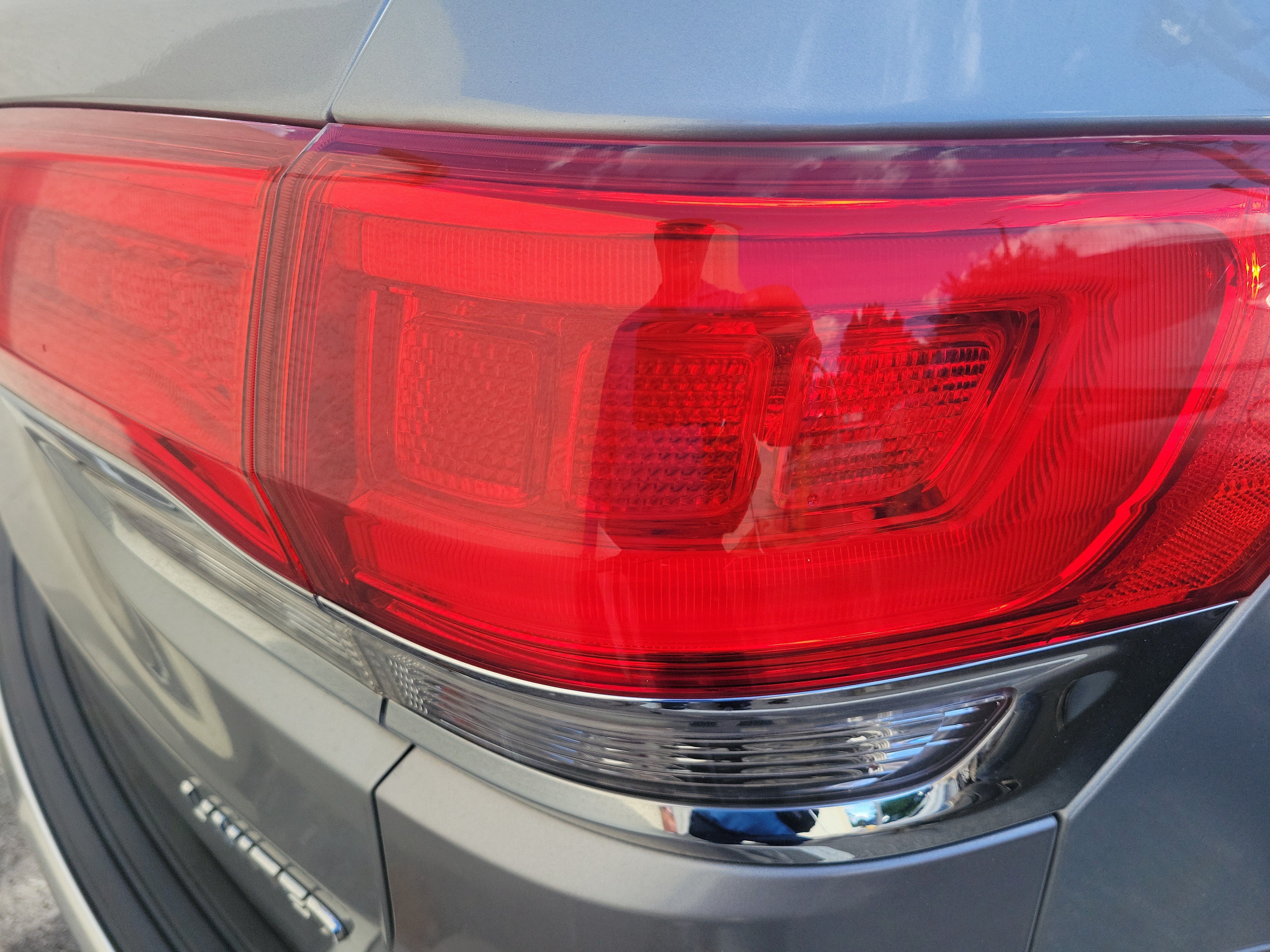 Used 2014 Jeep Grand Cherokee Limited AWD/4WD image 11