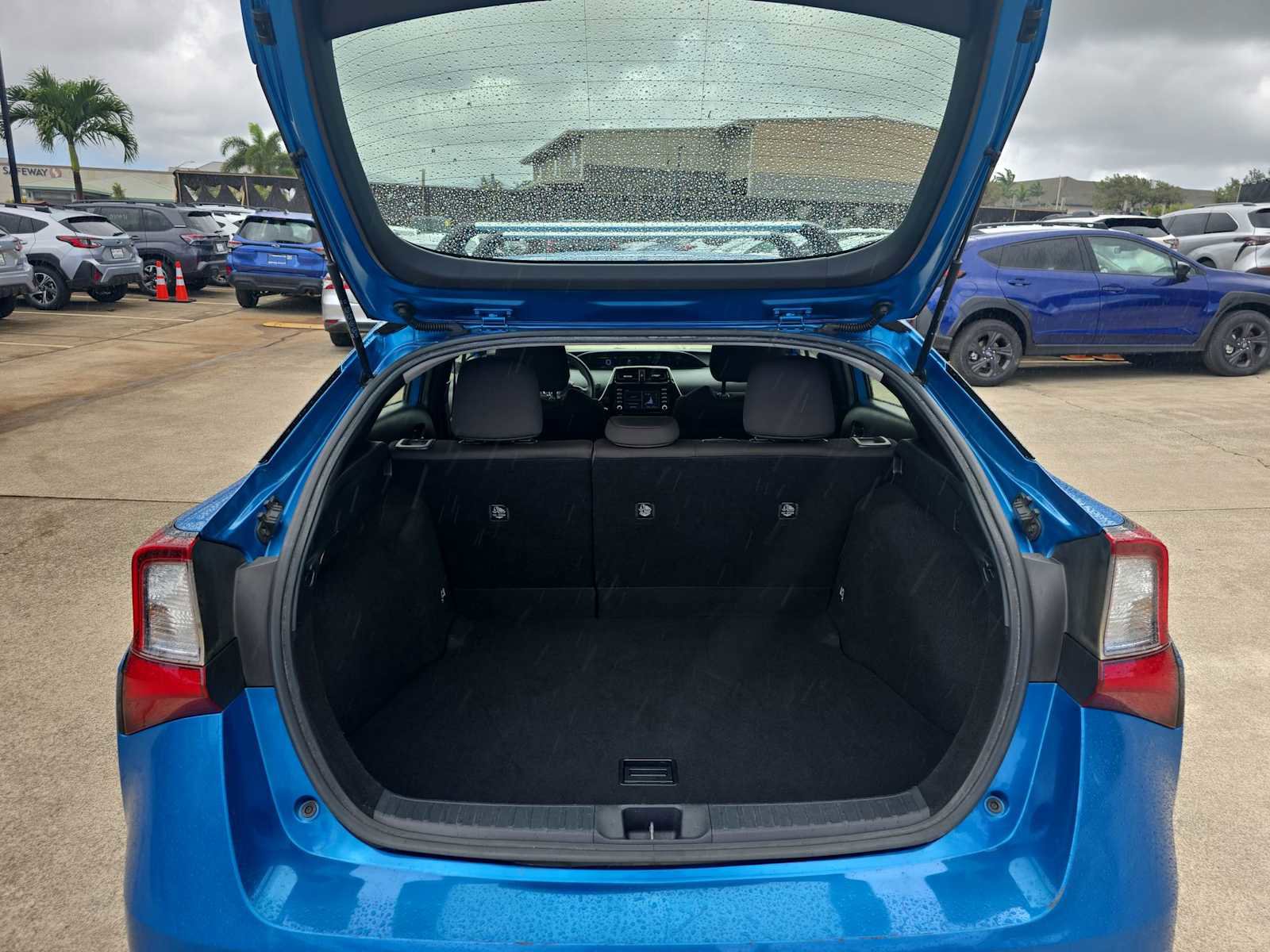 Used 2022 Toyota Prius L Eco FWD image 20