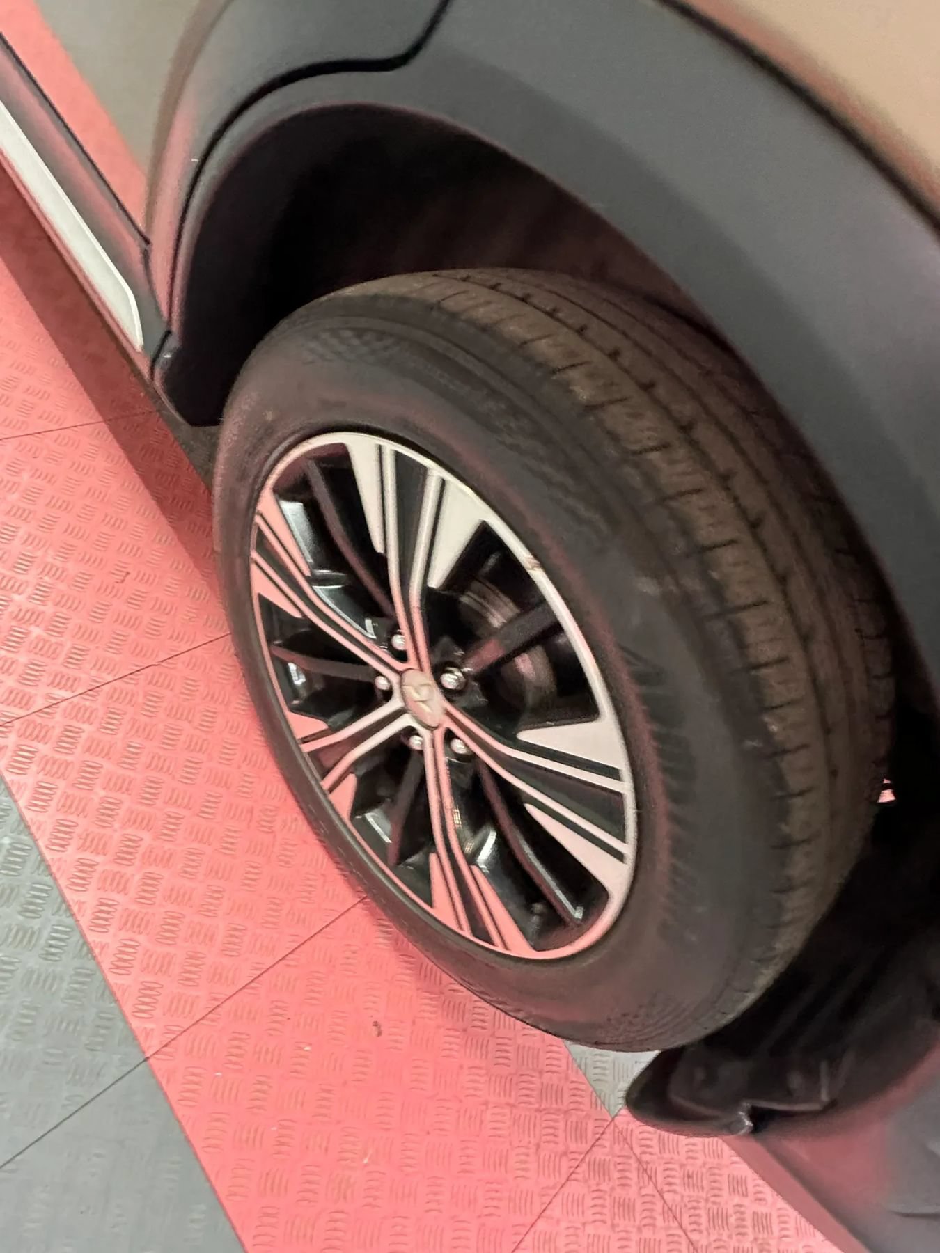 Used 2018 Mitsubishi Eclipse Cross SEL AWD/4WD image 36