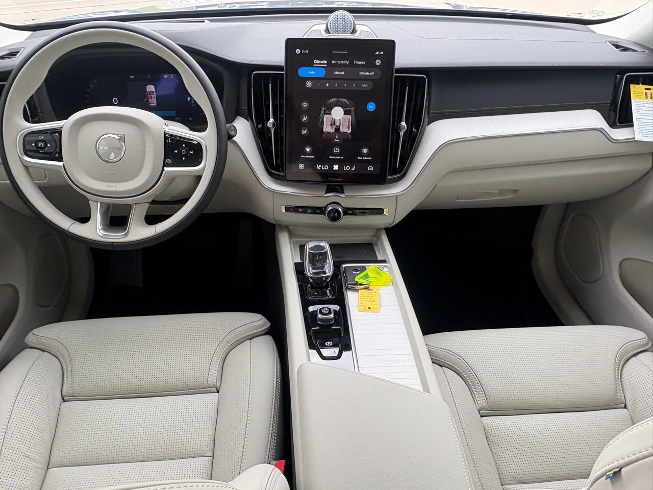 New 2026 Volvo XC60 B5 Ultra w/ Protection Package Premier image 11