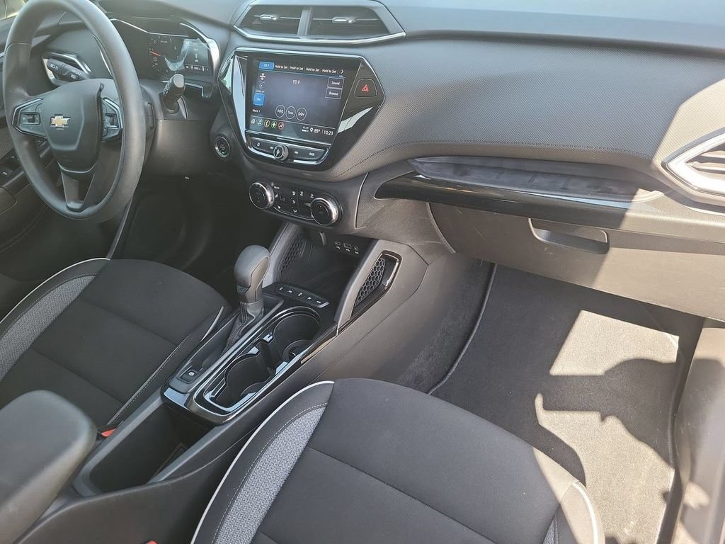 Used 2023 Chevrolet TrailBlazer LT w/ Convenience Package AWD/4WD image 34