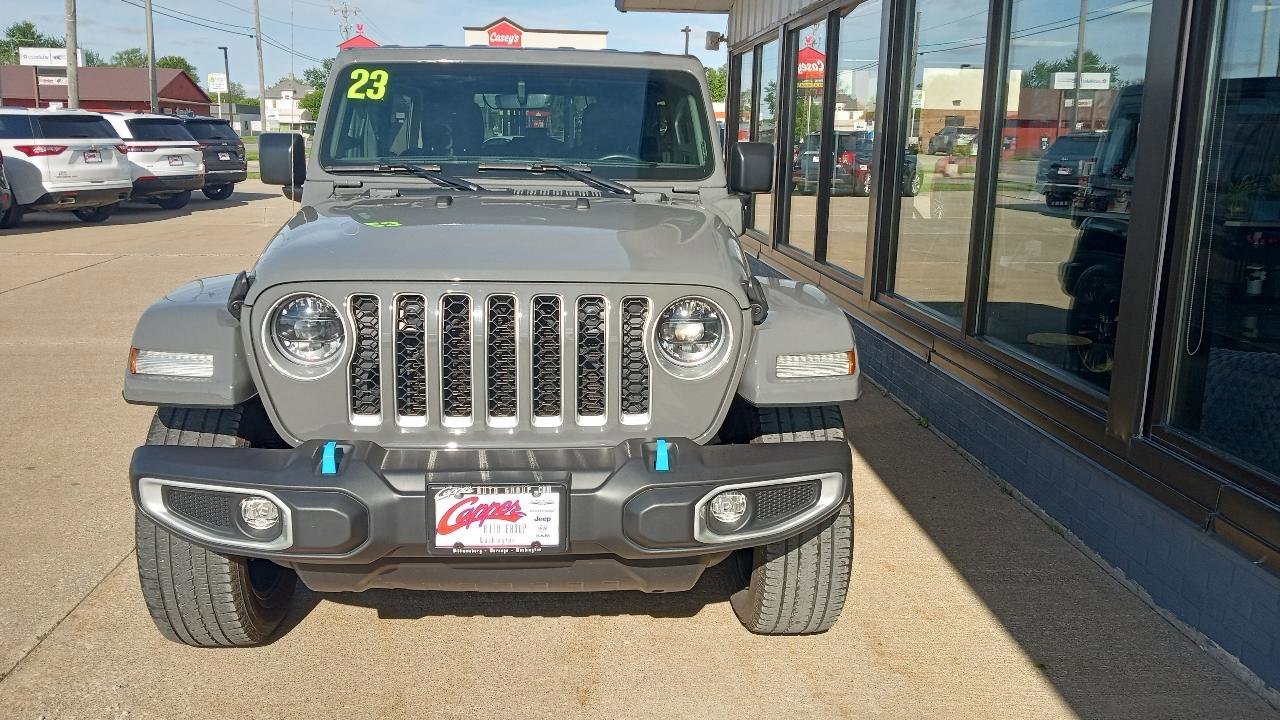 Used 2023 Jeep Wrangler Sahara w/ Cold Weather Group AWD/4WD image 2