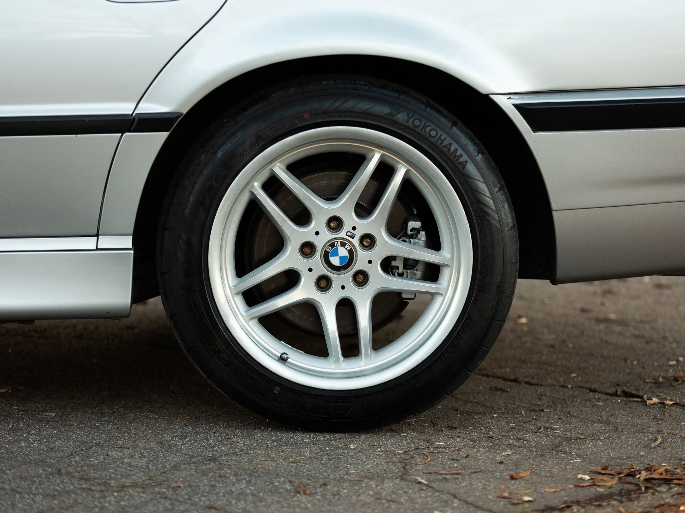 Used 2001 BMW 740i image 12