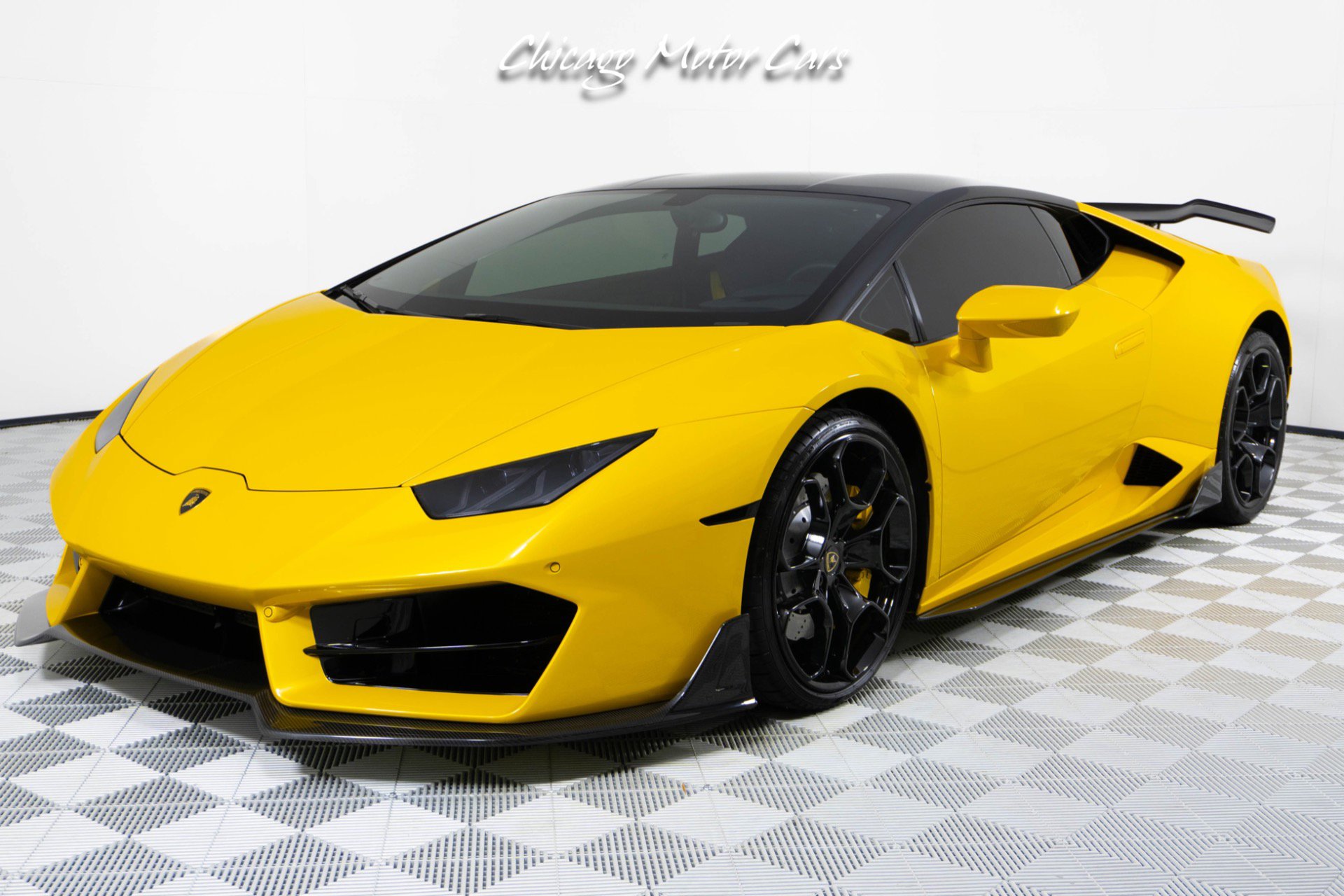 Used 2017 Lamborghini Huracan LP 580-2