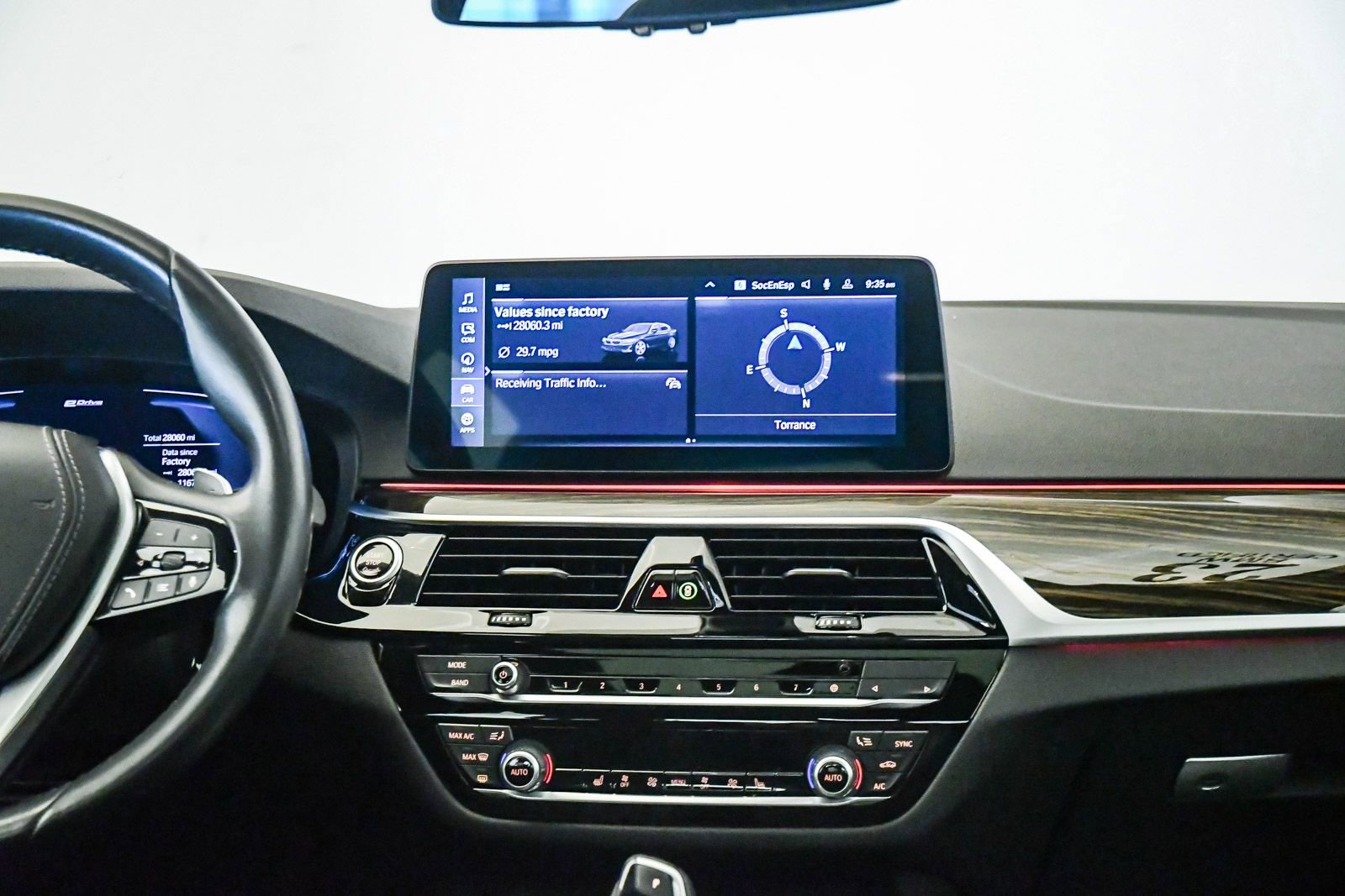 Certified 2023 BMW 530e w/ Convenience Package image 14