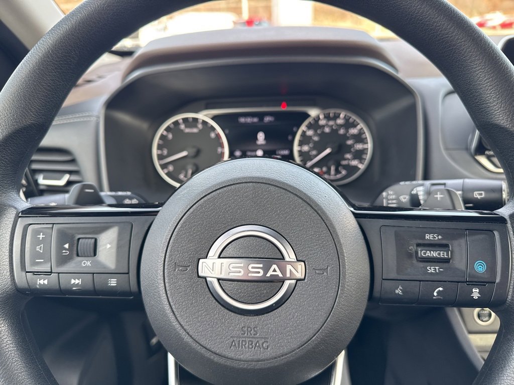 Used 2022 Nissan Rogue SV image 18