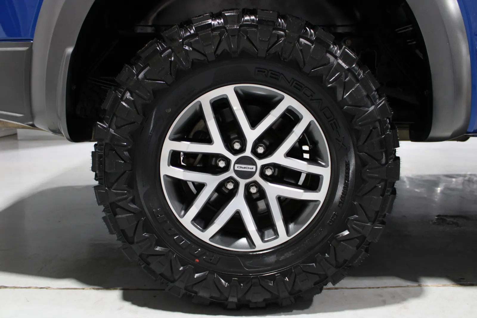 Used 2018 Ford F150 Raptor w/ Equipment Group 802A Luxury AWD/4WD image 7