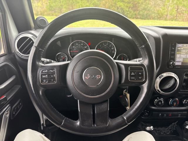 Used 2012 Jeep Wrangler Unlimited Sahara w/ Connectivity Group image 17