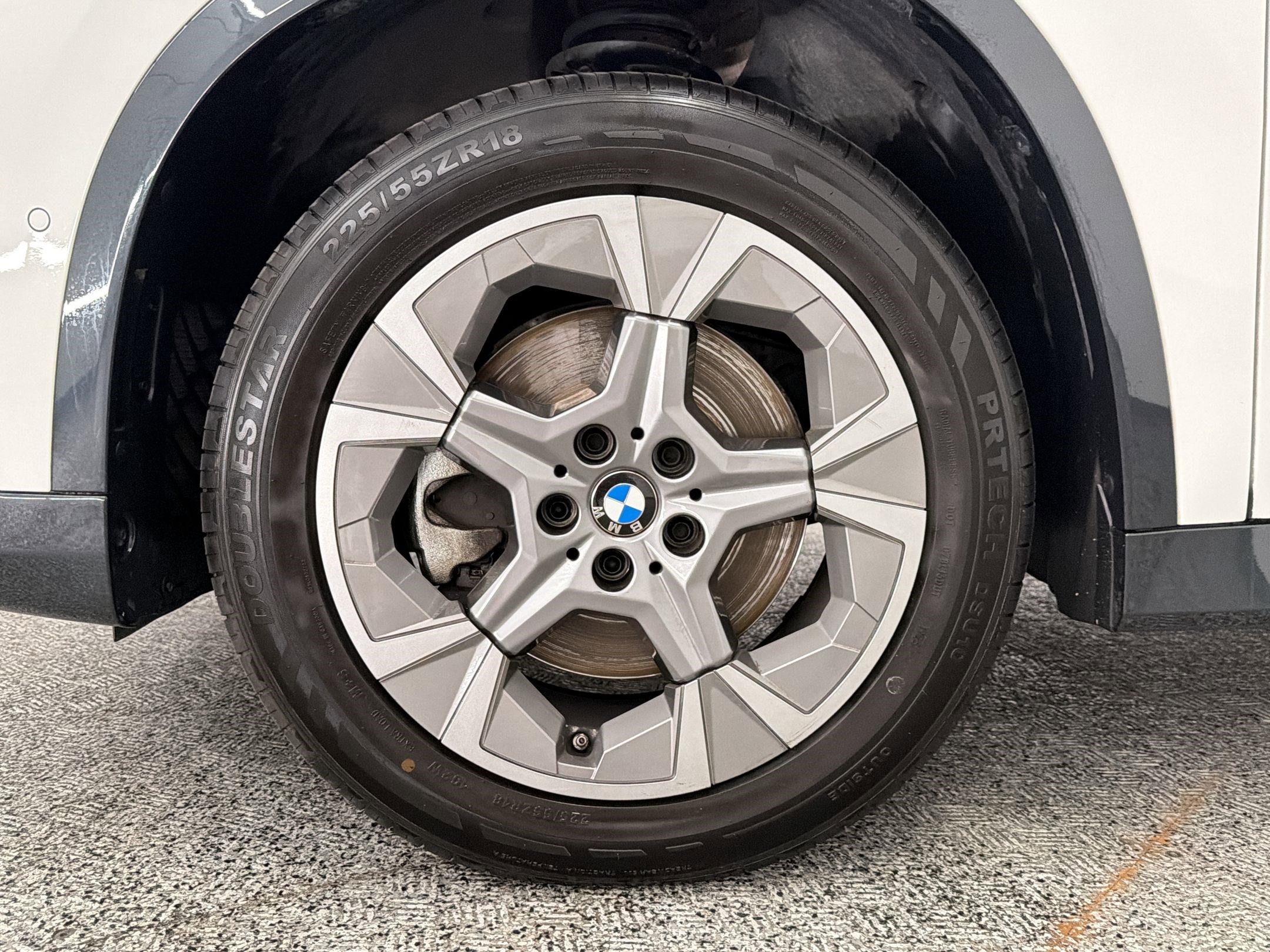 Used 2025 BMW X1 xDrive28i AWD/4WD image 11