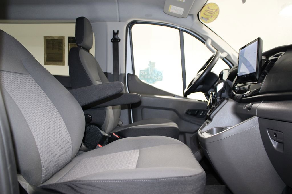 Used 2024 Ford Transit 350 XLT image 22