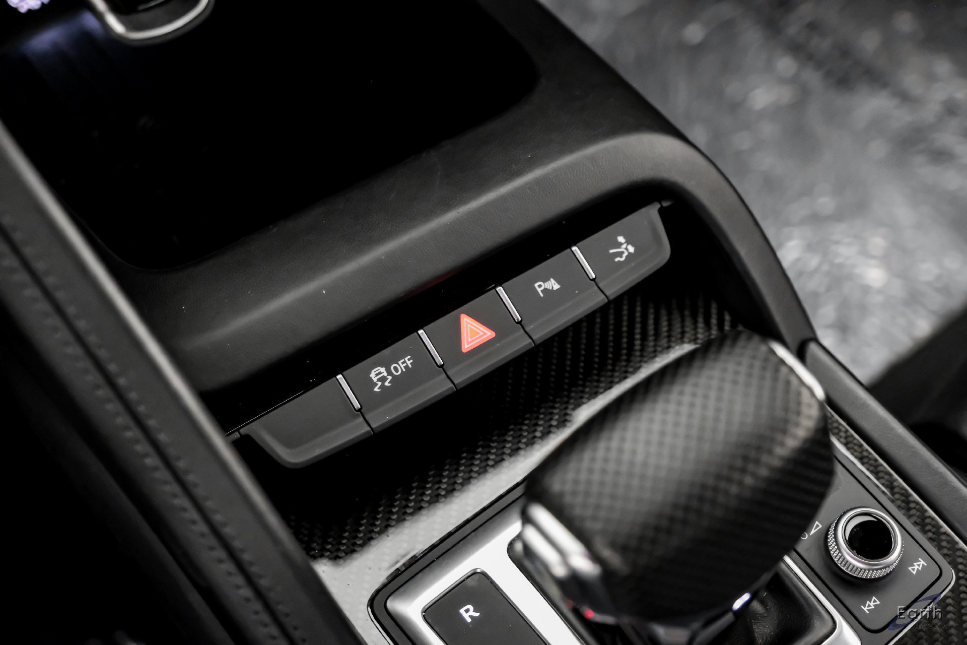 Used 2021 Audi R8 V10 w/ Premium Package RWD image 65