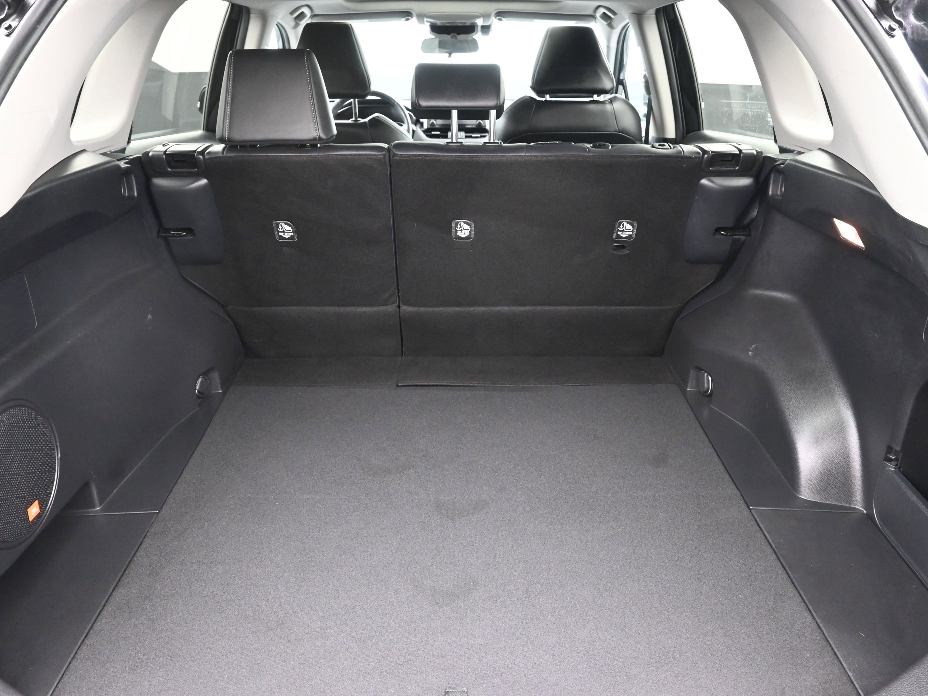 Used 2019 Toyota RAV4 XLE Premium image 23