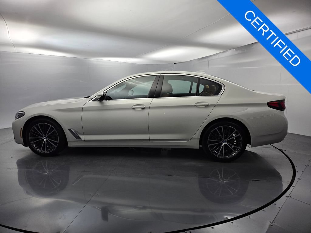 Used 2023 BMW 540i w/ Premium Package RWD image 7