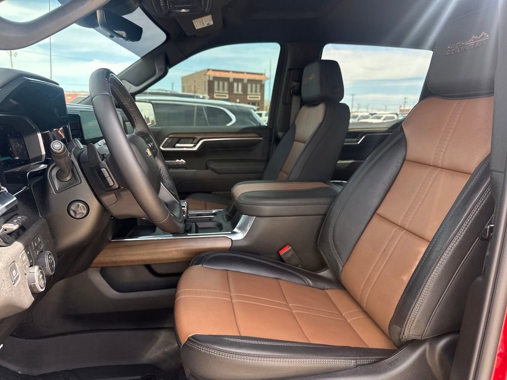 Used 2026 Chevrolet Silverado 1500 High Country w/ Technology Package image 11