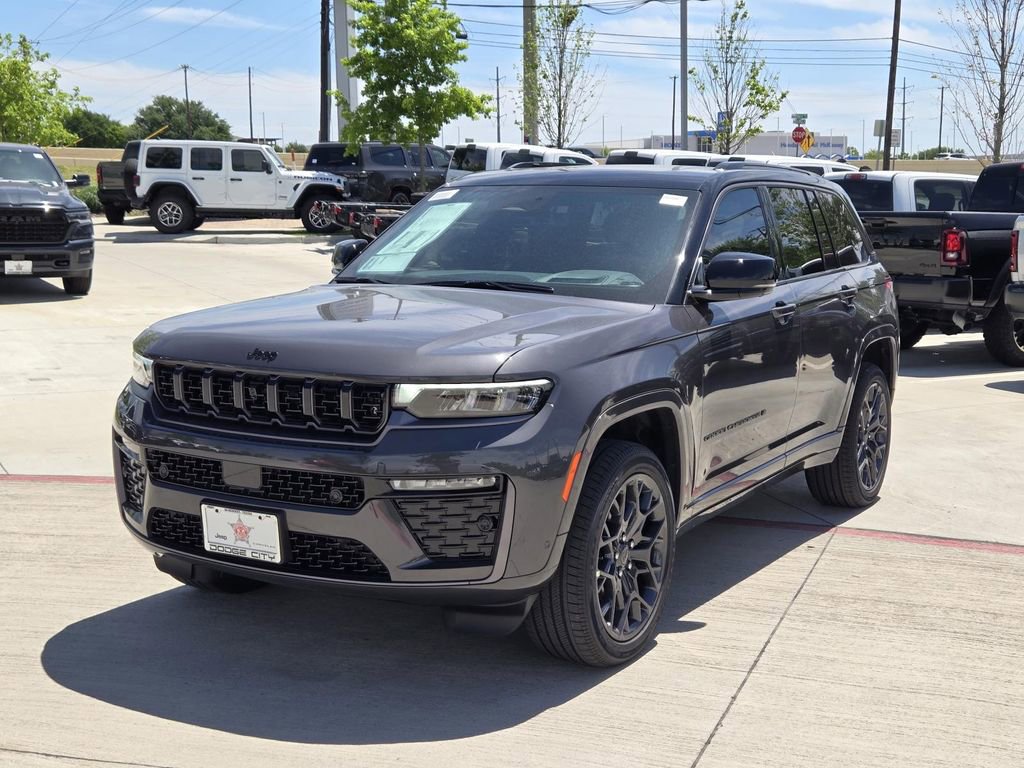 New 2026 Jeep Grand Cherokee Summit AWD/4WD image 2