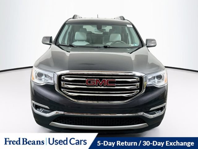 Used 2017 GMC Acadia SLT FWD image 2
