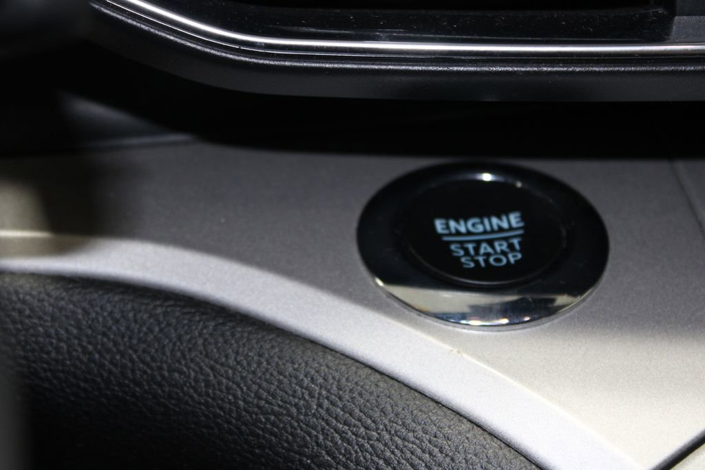 Used 2023 Ford Explorer XLT w/ Equipment Group 202A image 43