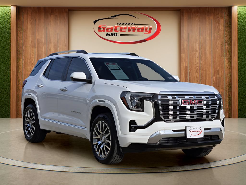 Used 2026 GMC Terrain Denali AWD/4WD image 3