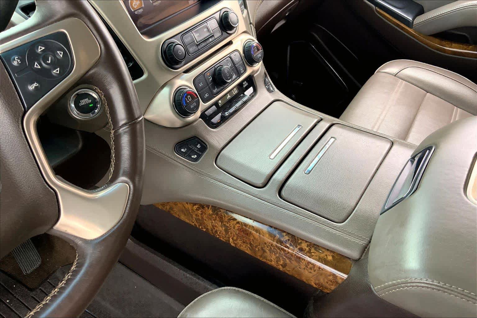 Used 2015 GMC Yukon Denali w/ Touring Package AWD/4WD image 15