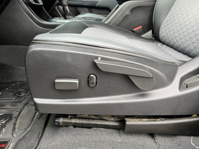 Used 2019 Chevrolet Colorado Z71 image 10
