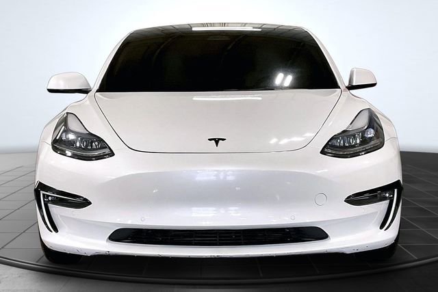 Used 2022 Tesla Model 3 Performance image 3