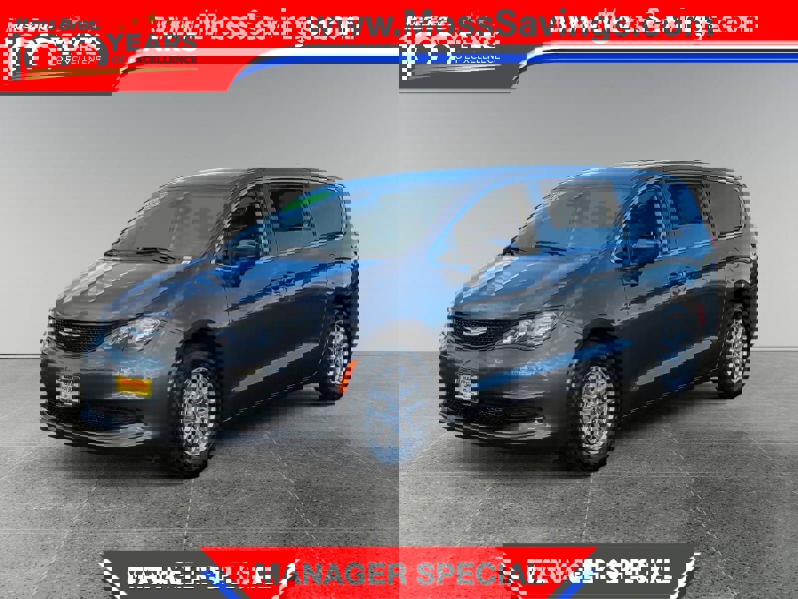 Used 2023 Chrysler Voyager LX image 1