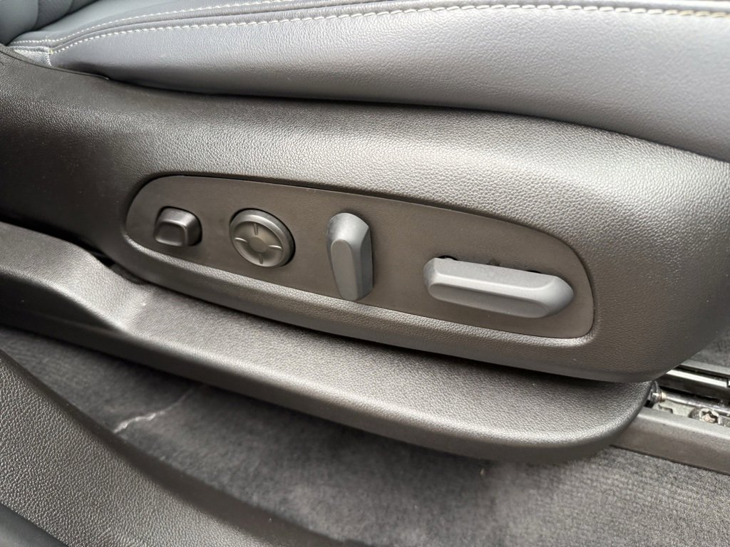 Used 2022 Buick Enclave Premium image 43