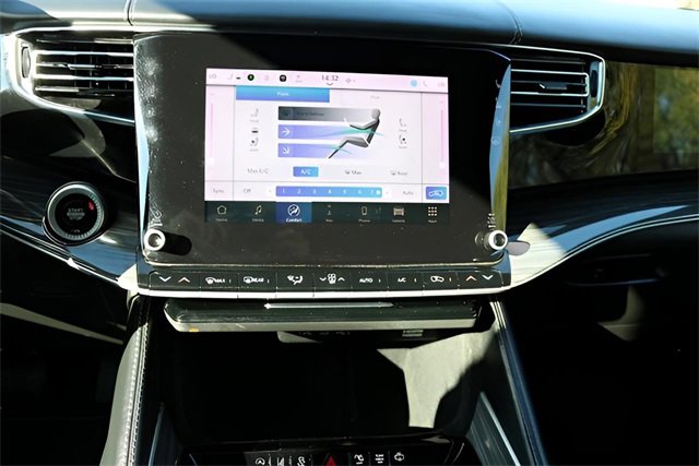 Used 2022 Jeep Wagoneer Series II w/ Flexible Seating Group image 22