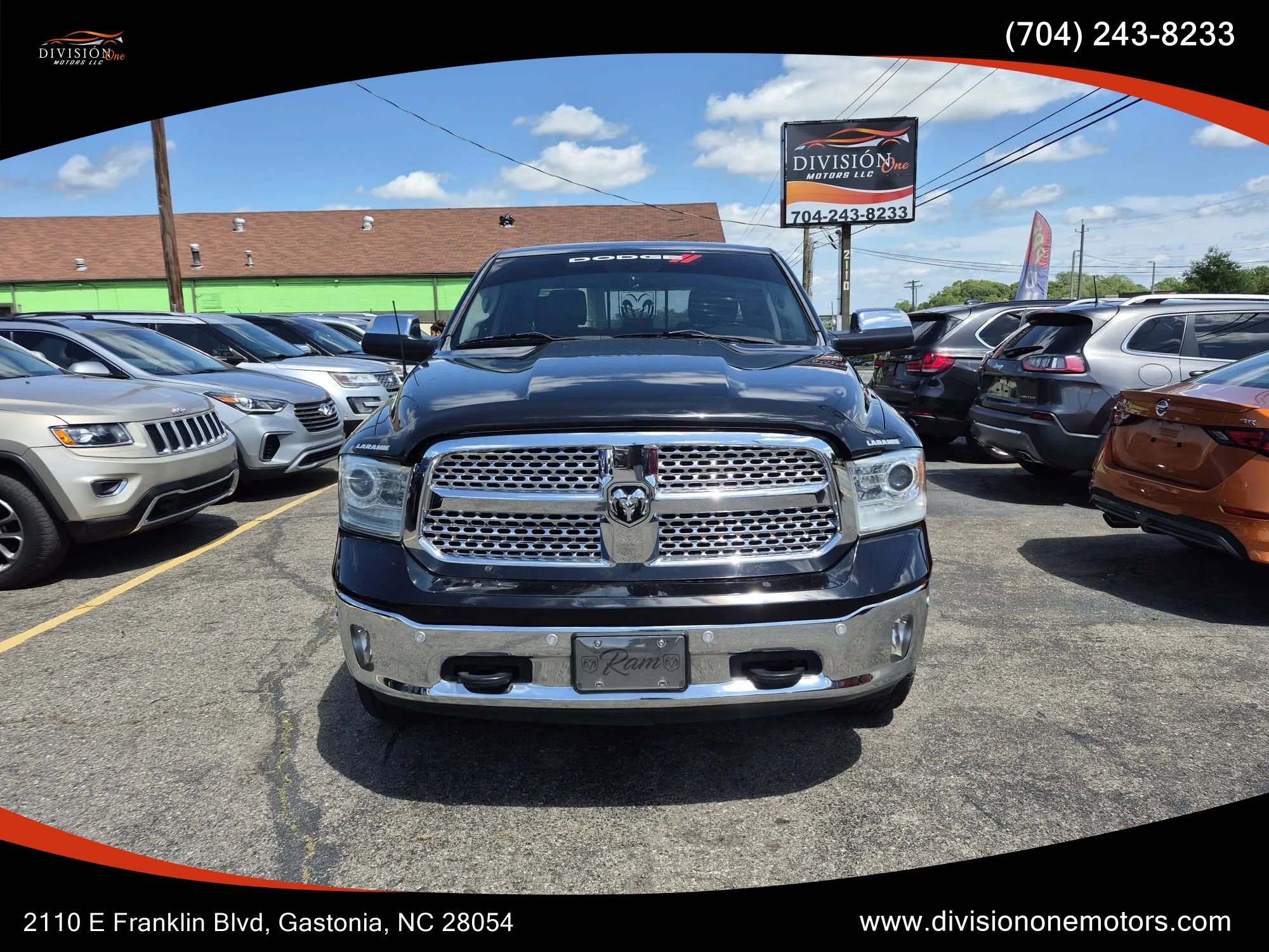 Used 2014 RAM 1500 Laramie w/ Convenience Group AWD/4WD image 2