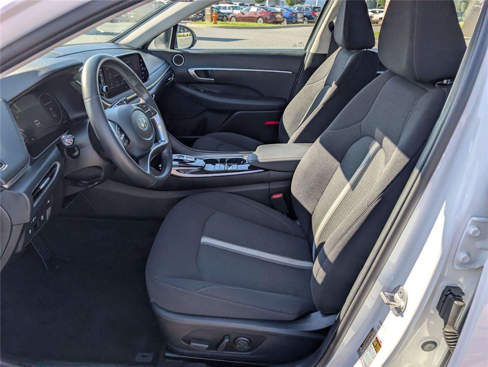 Used 2023 Hyundai Sonata SEL w/ Convenience Package FWD image 14