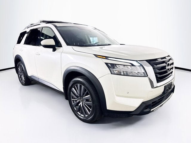 Certified 2023 Nissan Pathfinder SL w/ SL Premium Package image 3