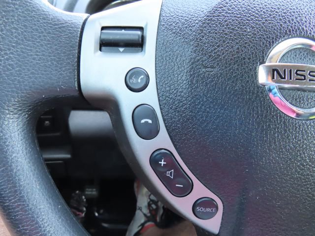 Used 2013 Nissan Rogue SV image 21