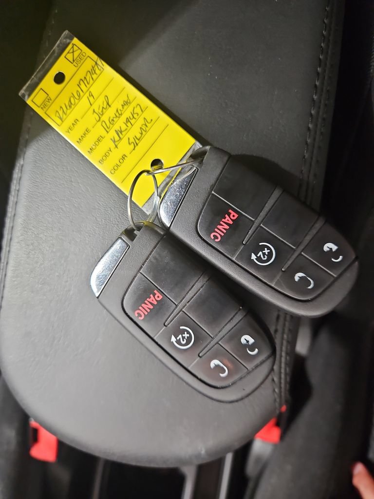 Used 2019 Jeep Renegade Altitude w/ UConnect 8.4 Nav Group AWD/4WD image 29