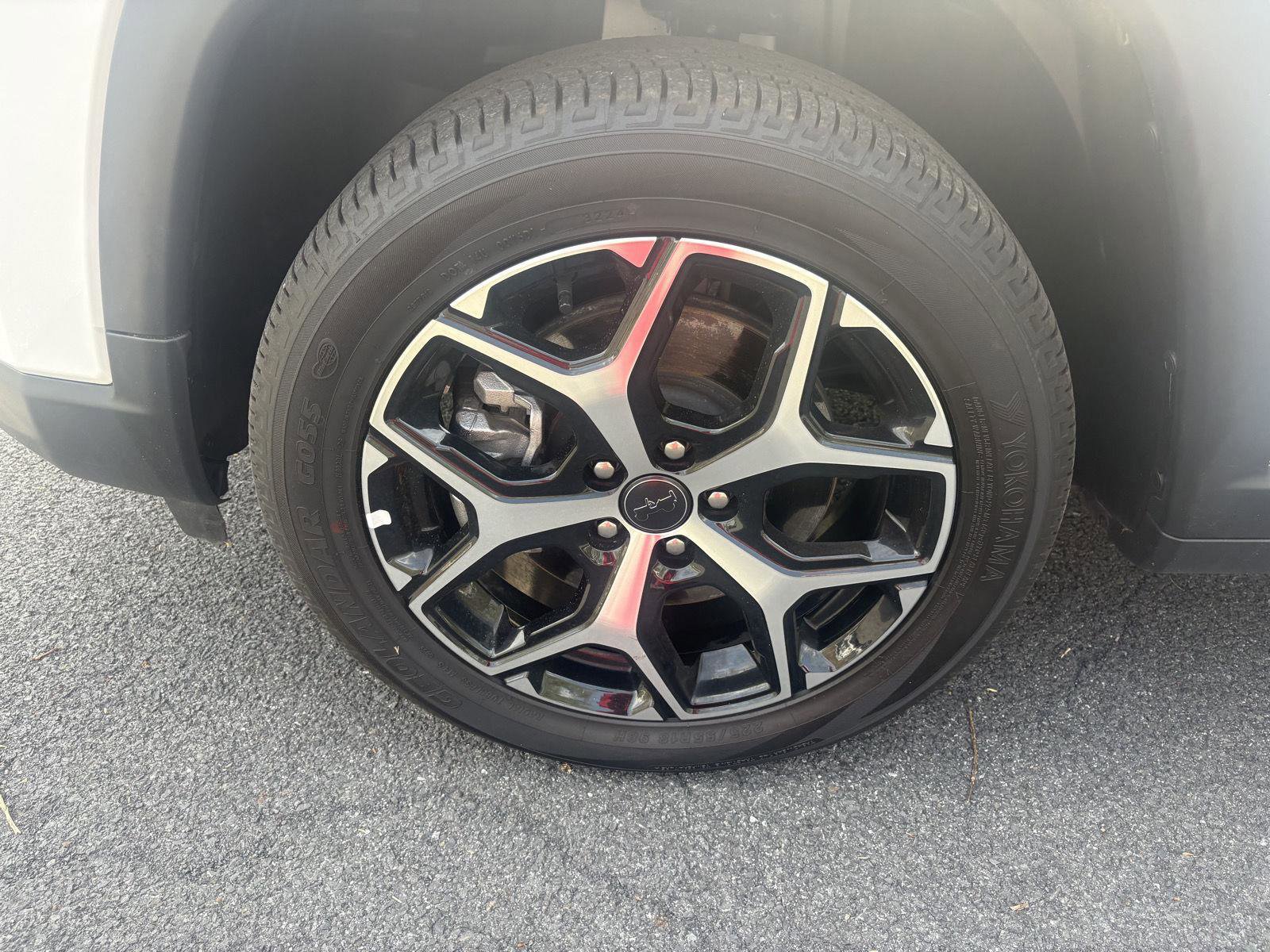 Used 2025 Jeep Compass Limited image 3
