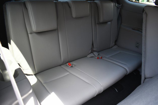 Used 2019 Toyota Highlander XLE w/ Carpet Mat Package (TMS) AWD/4WD image 30