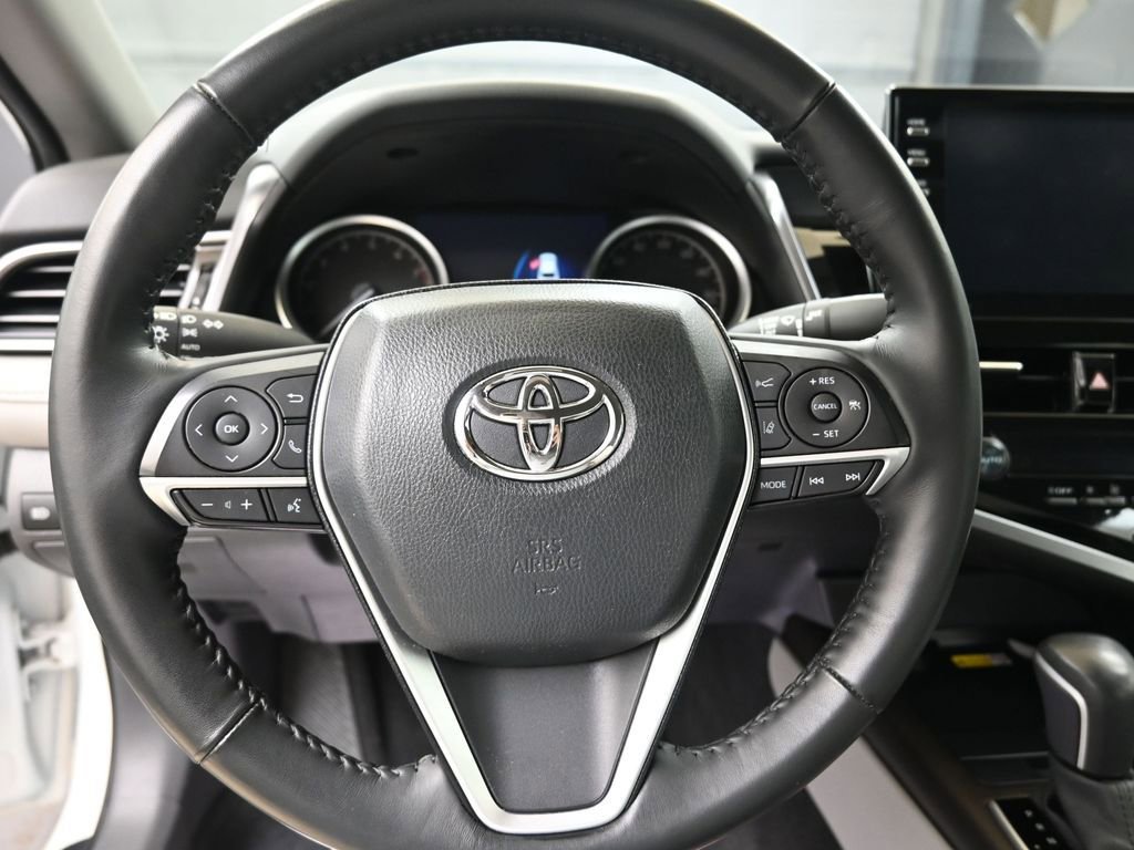Used 2023 Toyota Camry XLE w/ Cold Weather Package image 23