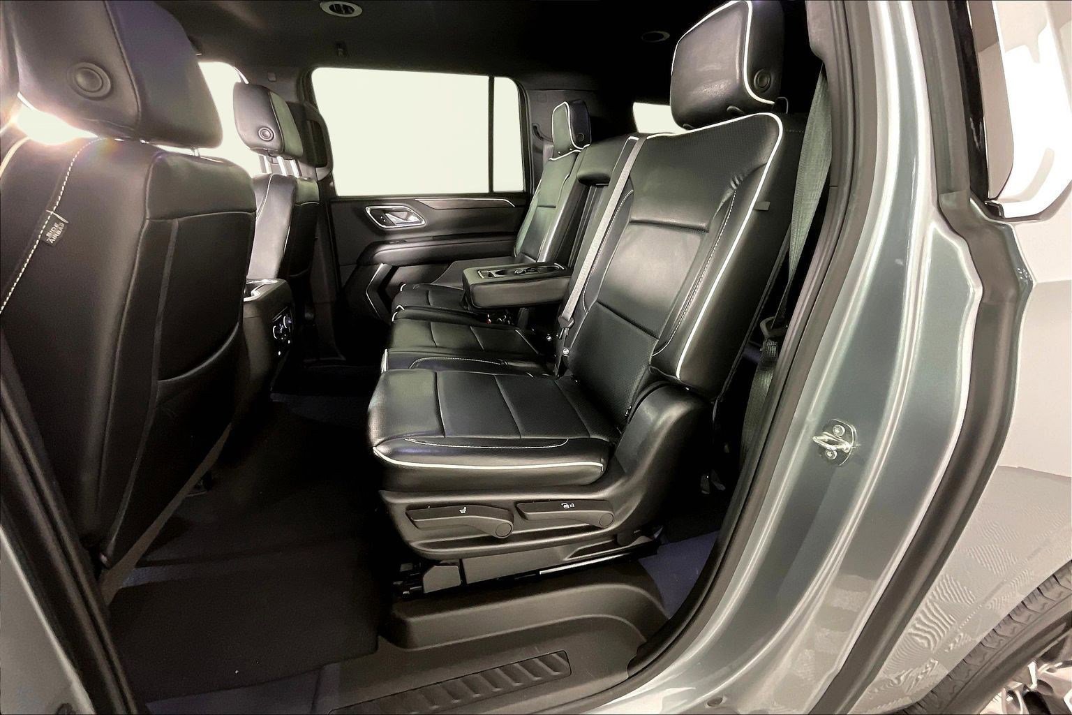 Used 2023 Chevrolet Suburban LS image 23