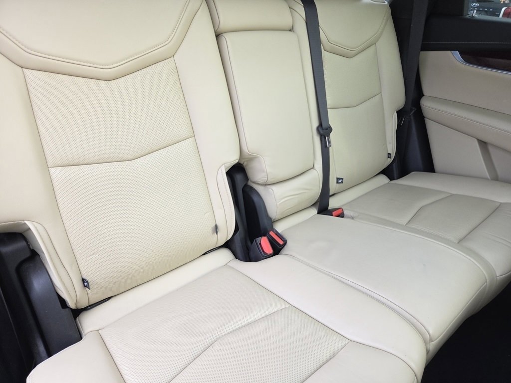 Used 2019 Cadillac XT5 Luxury image 33