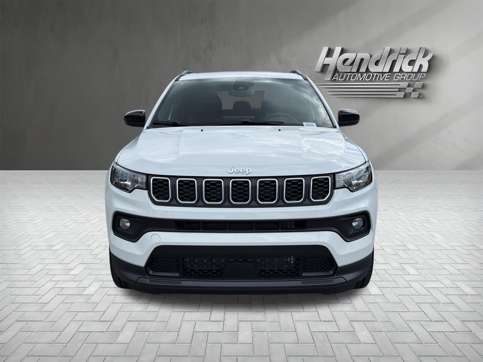 New 2026 Jeep Compass Latitude AWD/4WD image 3