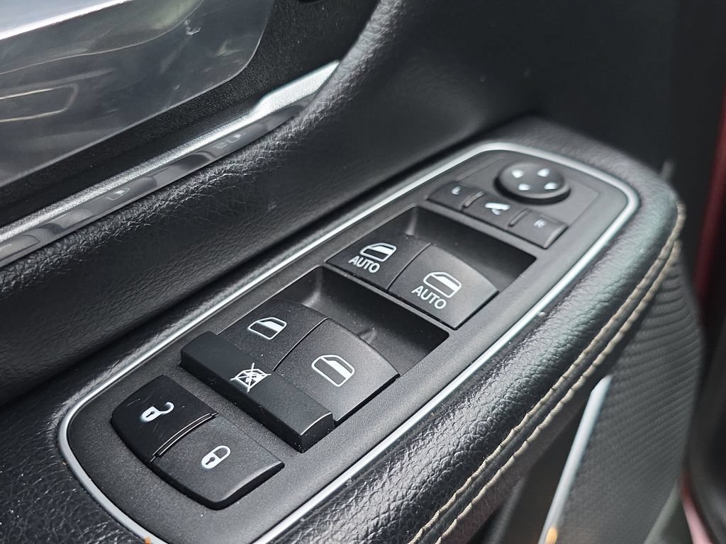 Used 2022 RAM 1500 Laramie AWD/4WD image 23