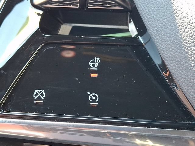 Certified 2024 Cadillac Lyriq Sport w/ LPO, Floor Liner Package AWD/4WD image 27