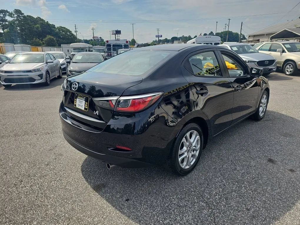 Used 2016 Scion iA FWD image 5