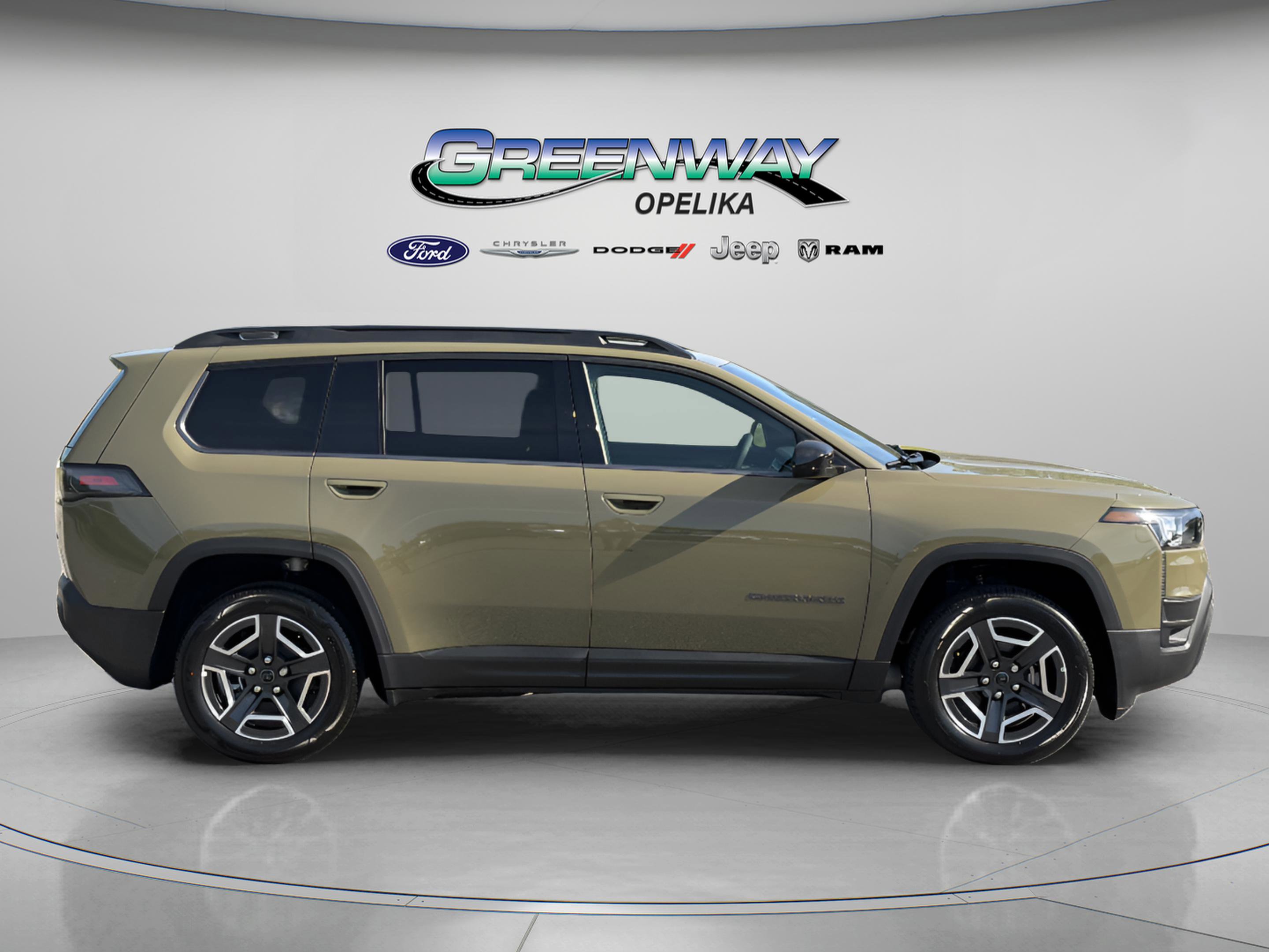 New 2026 Jeep Cherokee Laredo image 8