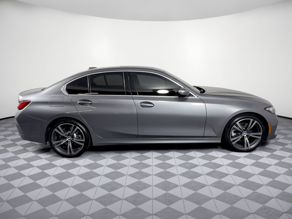 Used 2024 BMW 330i Sedan w/ Convenience Package RWD image 8