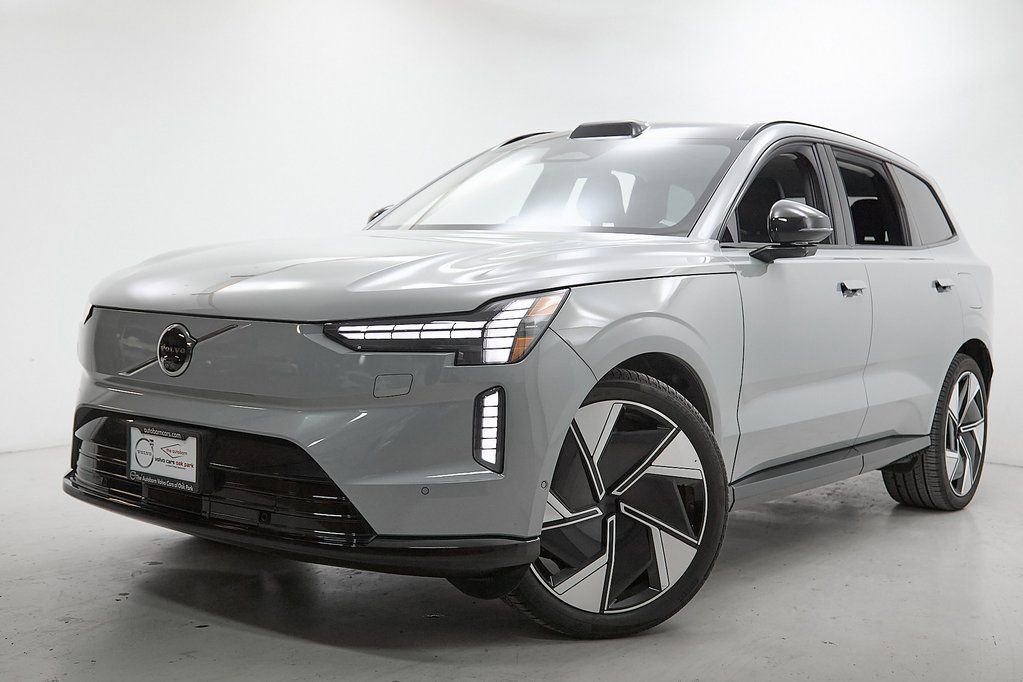 Certified 2025 Volvo EX90 Ultra image 2