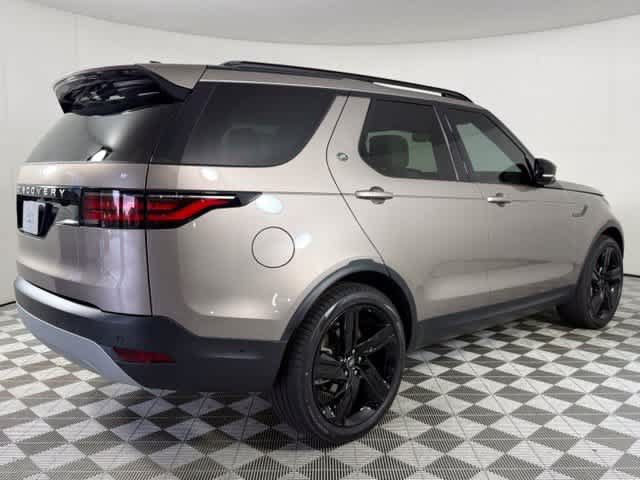 New 2026 Land Rover Discovery S AWD/4WD image 12