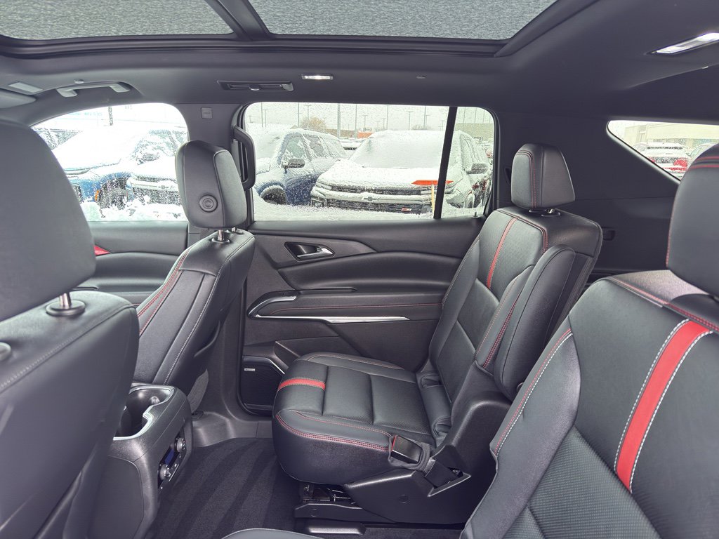 Used 2024 Chevrolet Traverse RS w/ LPO, Floor Liner Package image 34