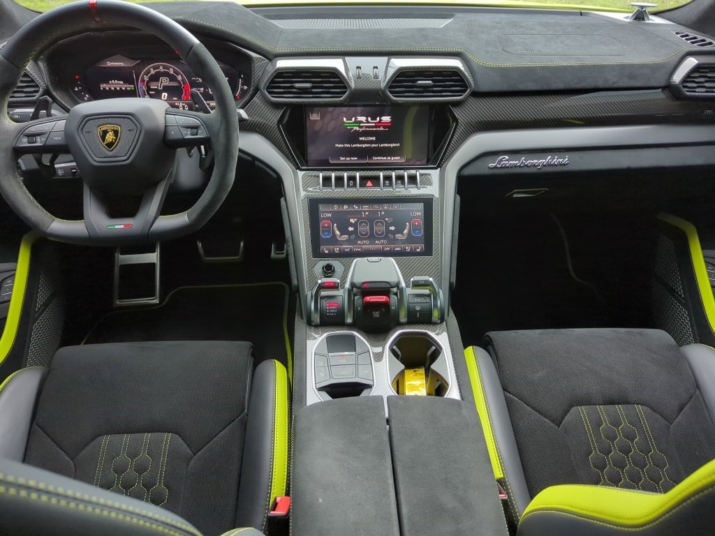 Used 2024 Lamborghini Urus Performante image 9