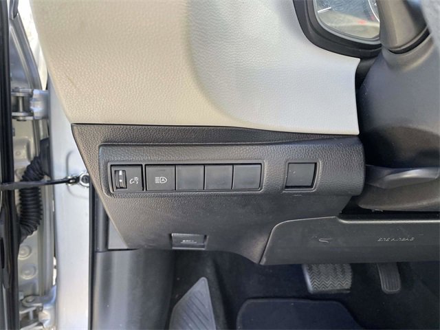 Used 2020 Toyota Corolla LE image 21