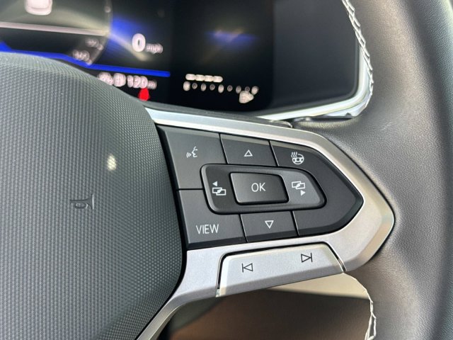 New 2026 Volkswagen Taos SE FWD image 9